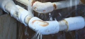 چگونه با ترکیدن لوله های آب مقابله کنیم؟